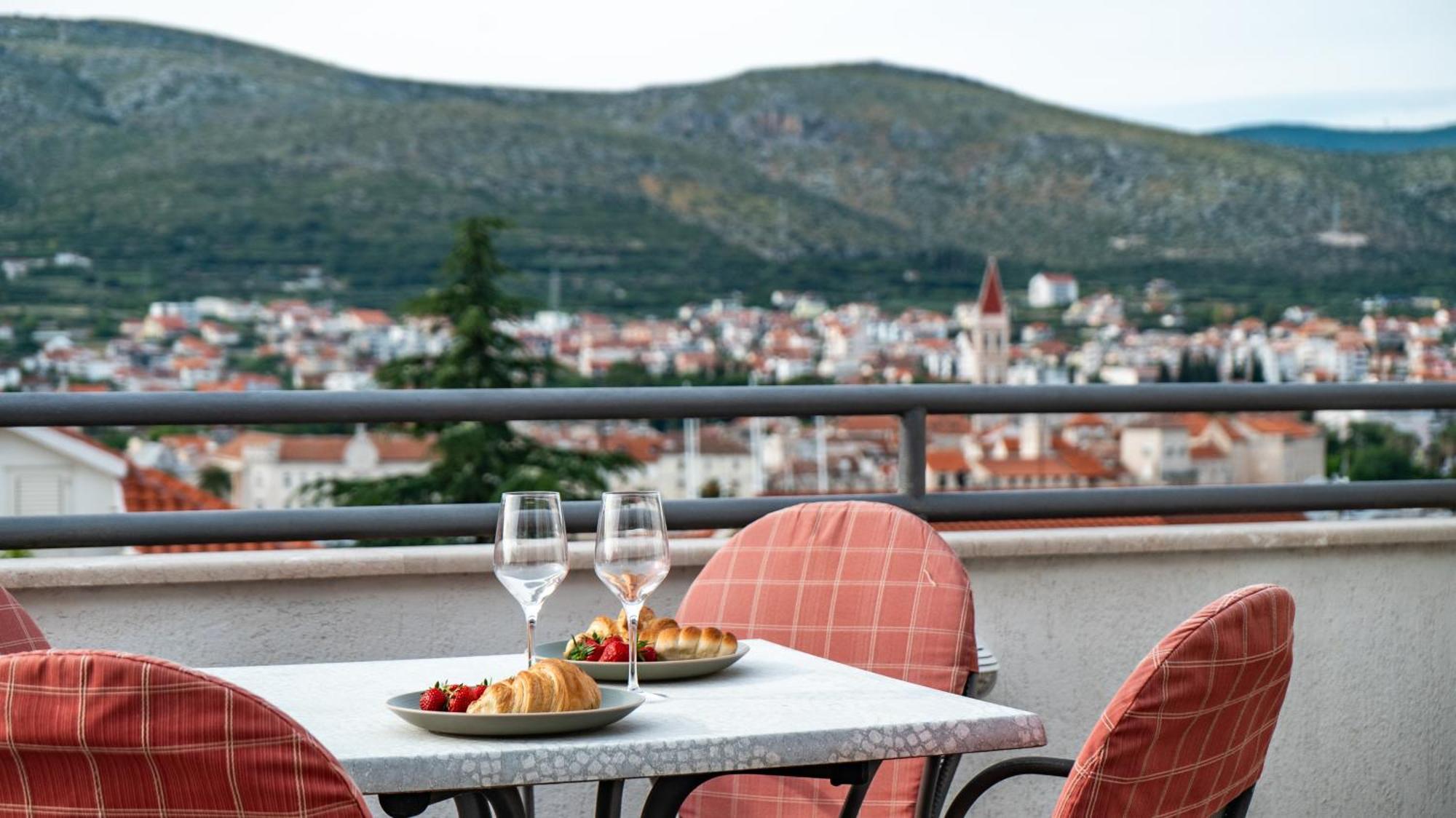 Apartments Kudelik Трогир Экстерьер фото