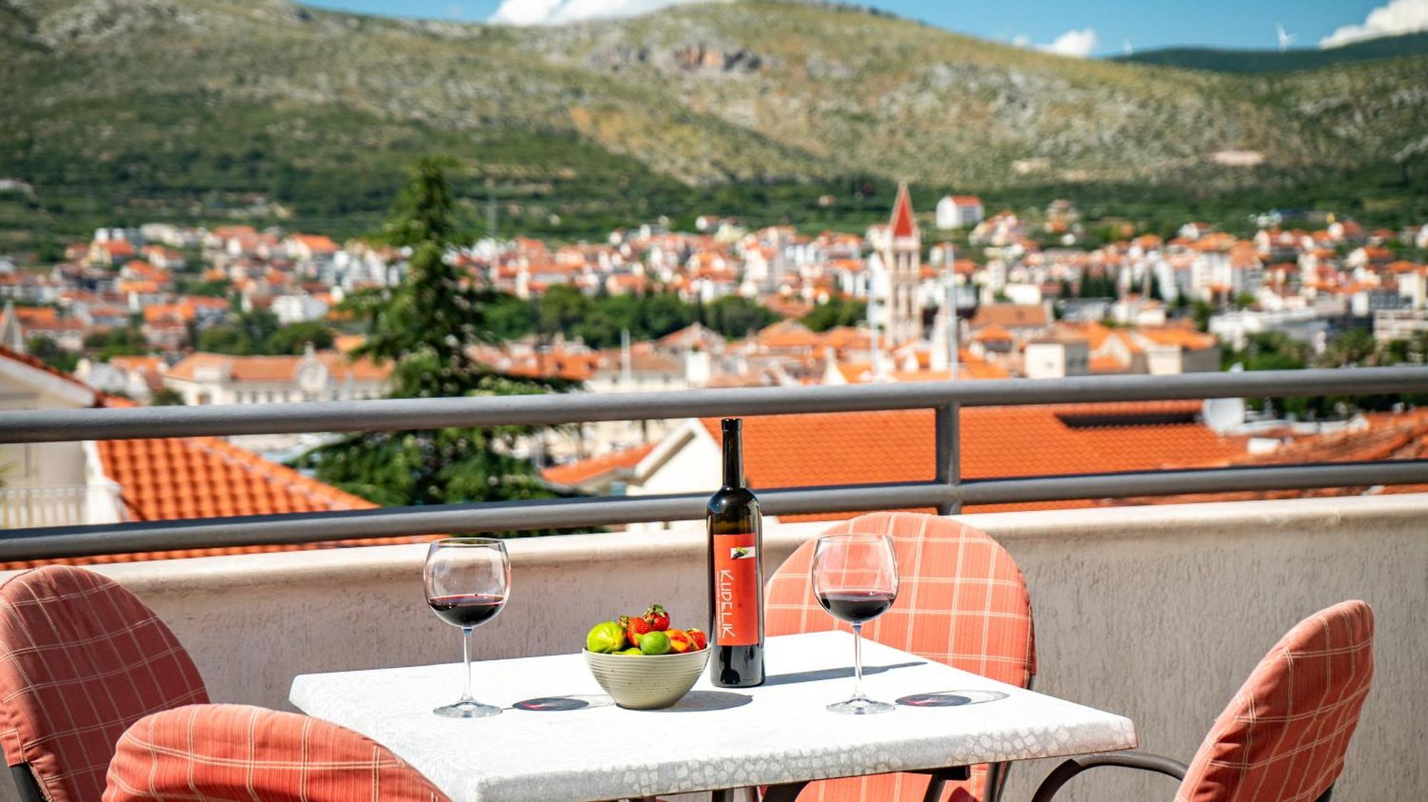 Apartments Kudelik Трогир Экстерьер фото